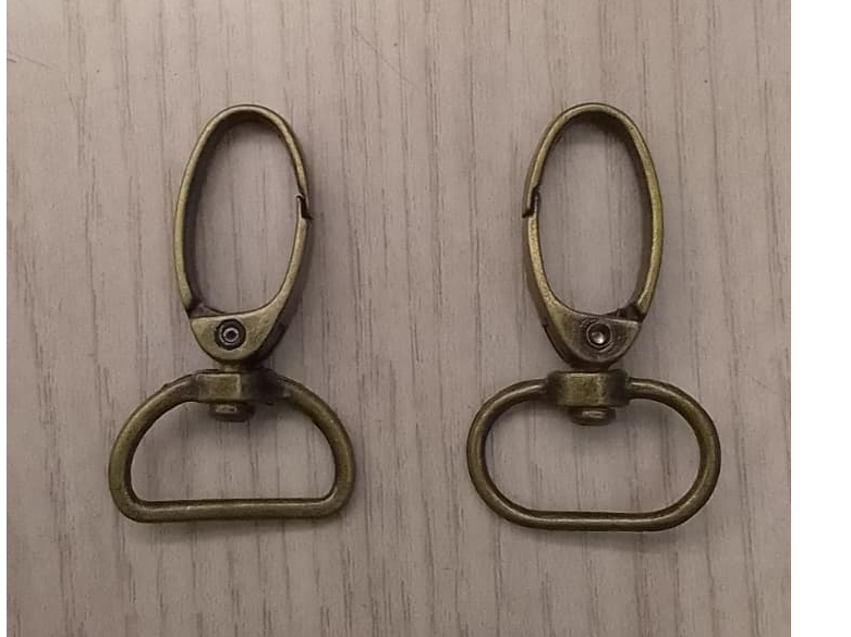 #80 Mosquetones Oro Viejo 2cm