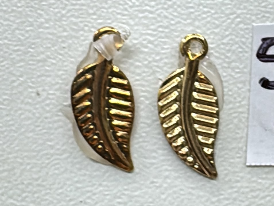 Dijes plumas x 5 unidades