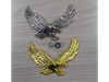 #11 Placas Aguilas niquel y dorado 2x6cm