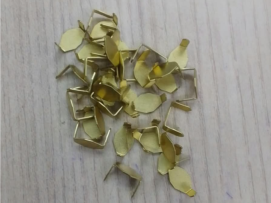 Seguro de cinturon 9mm en dorado x 100 unidades (seguritos)