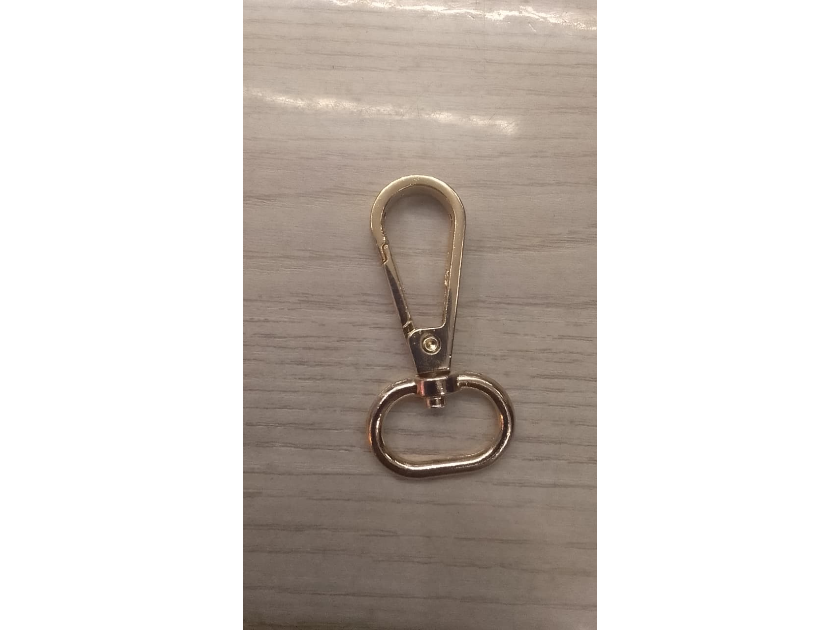 #18 Mosqueton Dorado 2cm