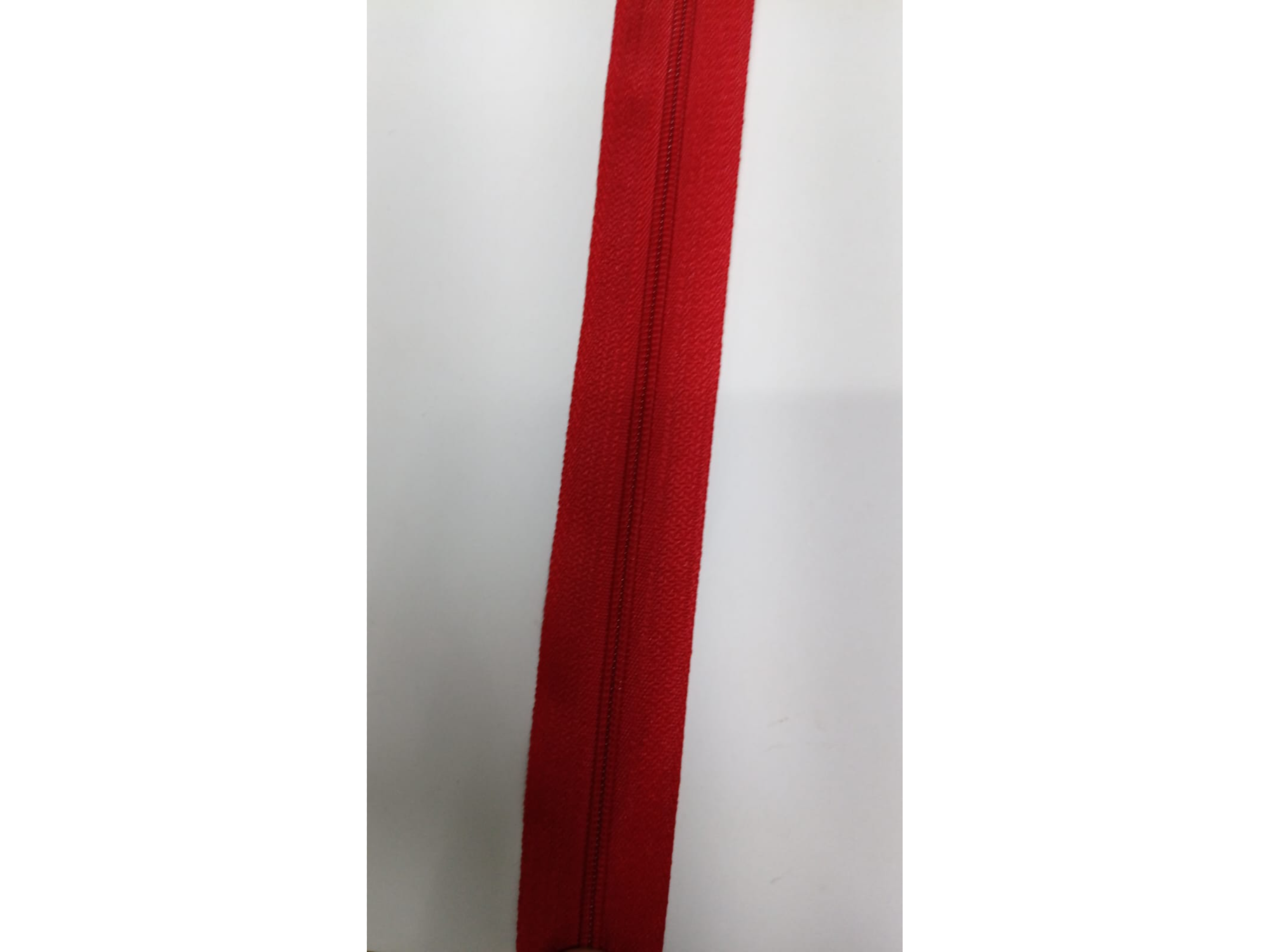 #16 Cierre Rojo Diente Plástico #3