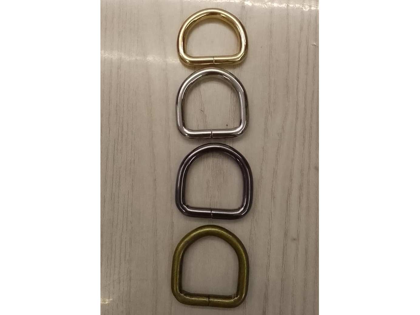 #12 Media Luna  2.7cm  Dorado - 12grs  Níquel - 16.2grs   Ahumado - 16.2grs  Oro Viejo - 15.8grs  Metálico