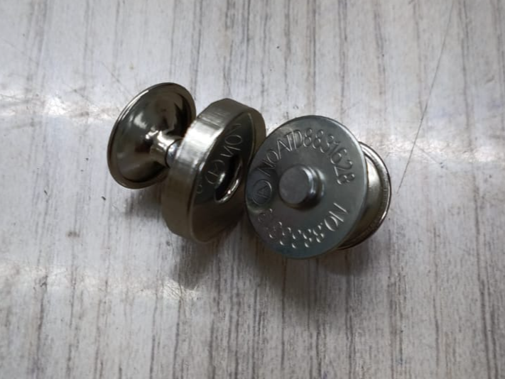 #6 Botón Imán Con Remache #14