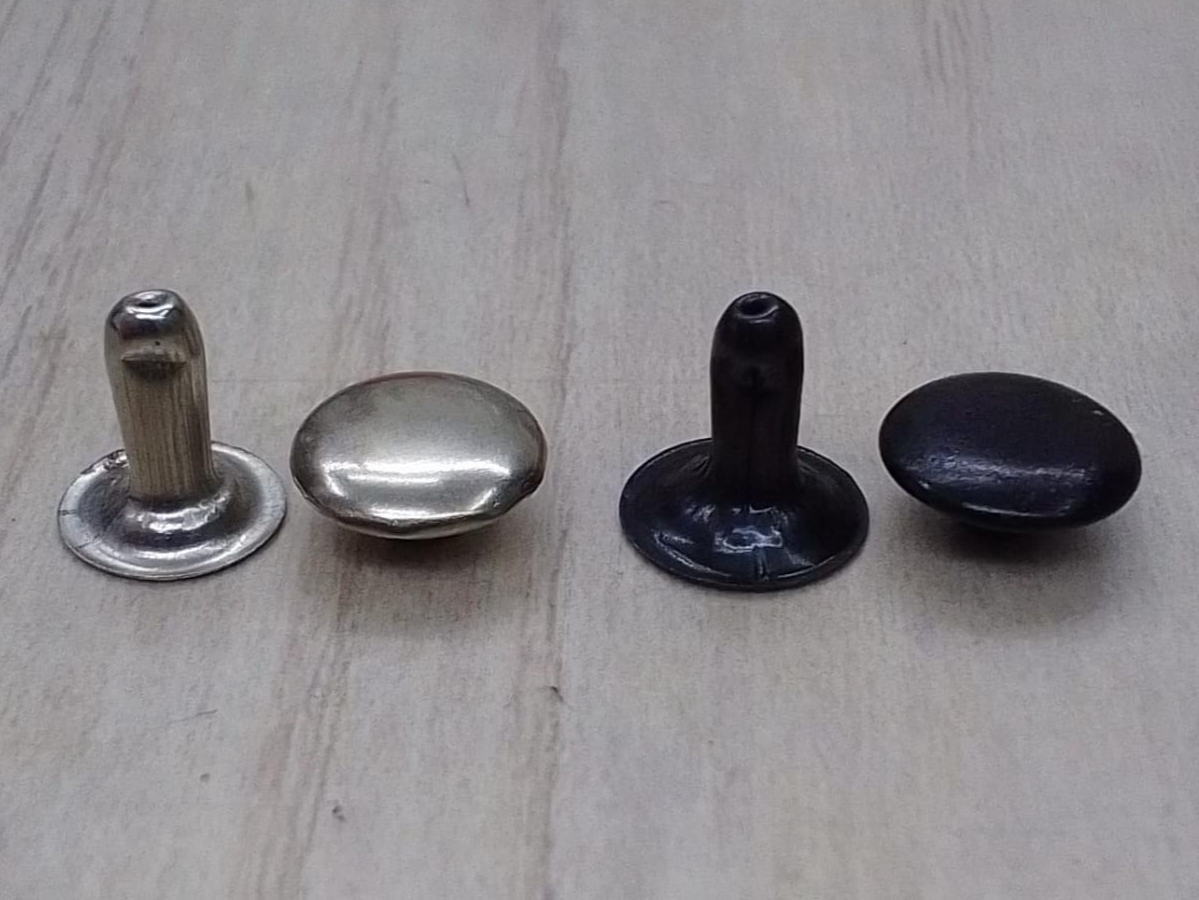 #9 Remache 9x9  Sencillo níquel negro 0.1grs