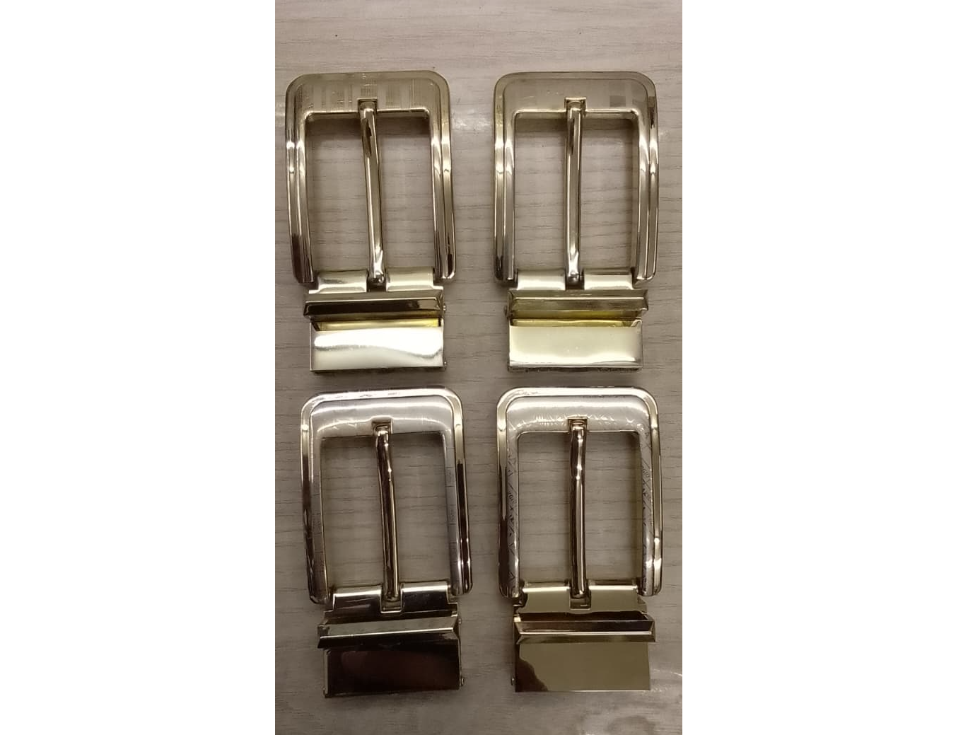 #13 Hebilla Diente Dorada Reversible 3.5cm