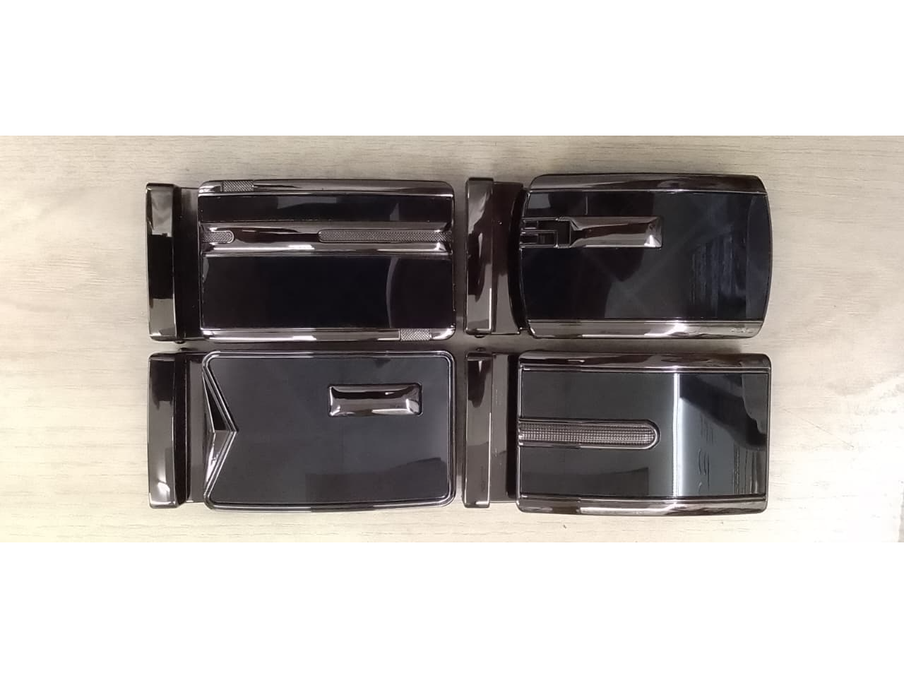 #4 Chapa negro liso 4 cm