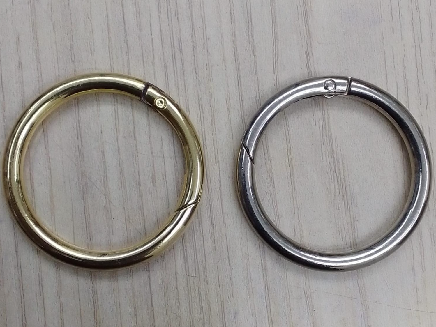 #4 Argolla Con Abertura 3.8cm