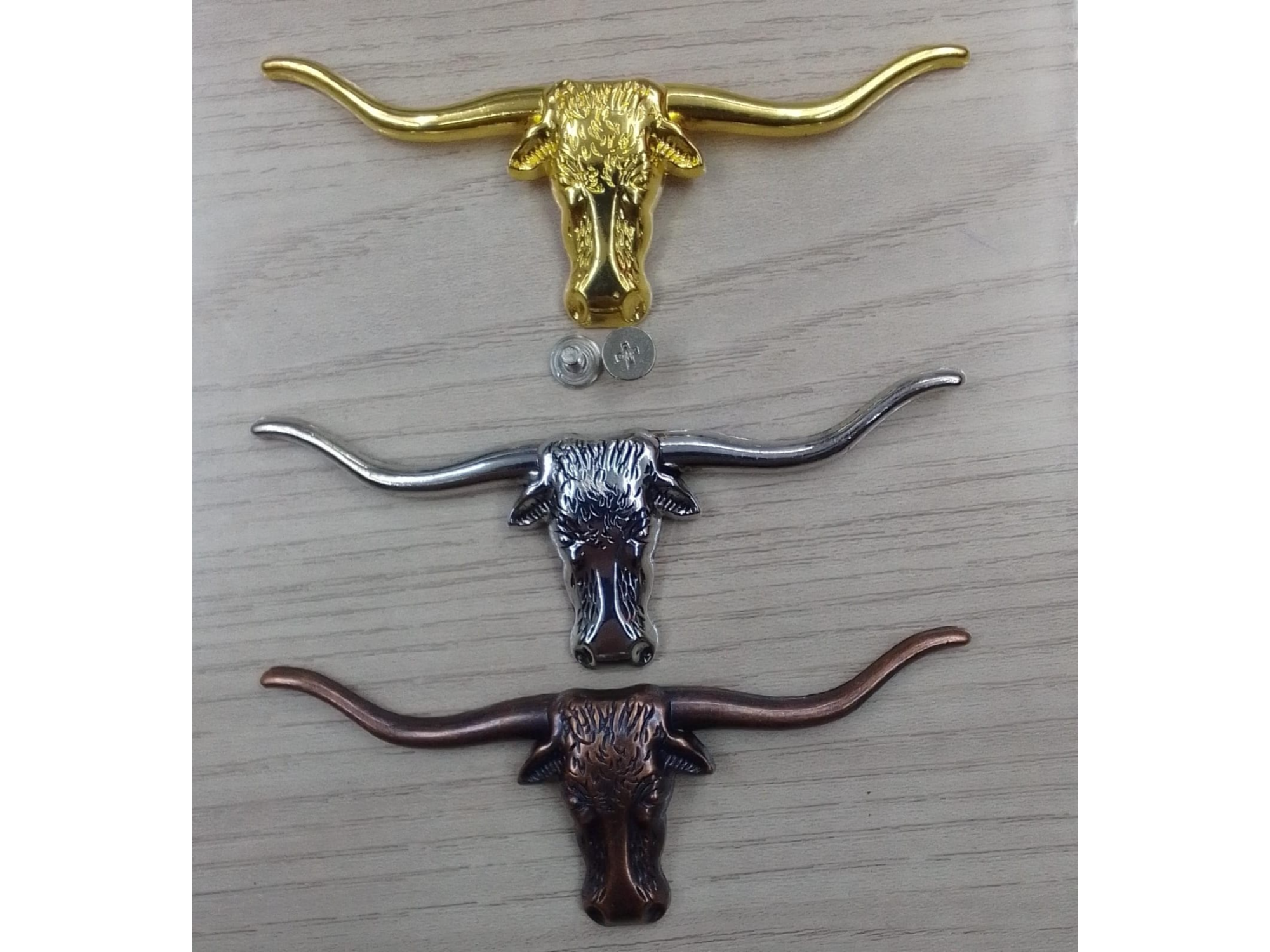 #8 Placas Buey dorado, niquel y bronce 3x9cm
