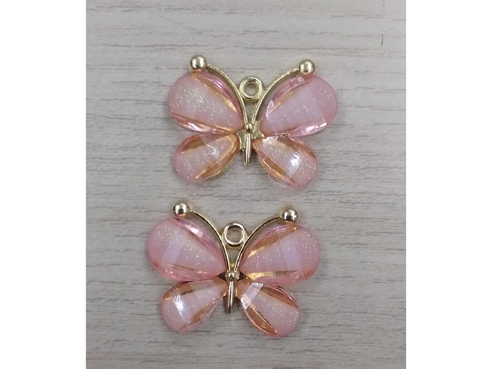 Dije mariposa grande