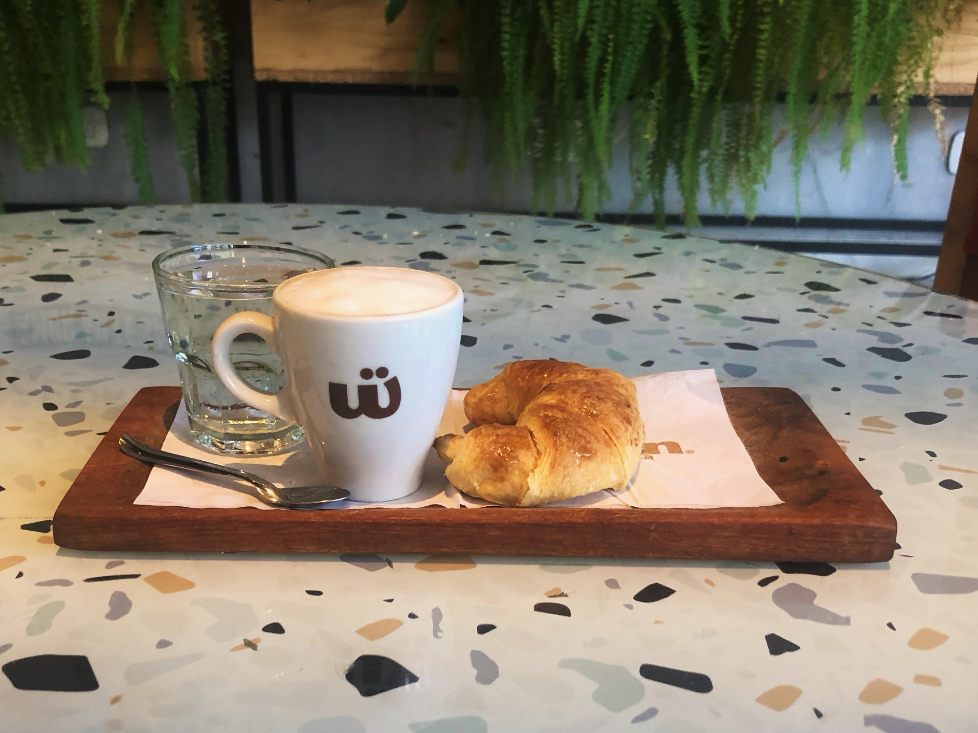 Jarrito más medialuna / criollo