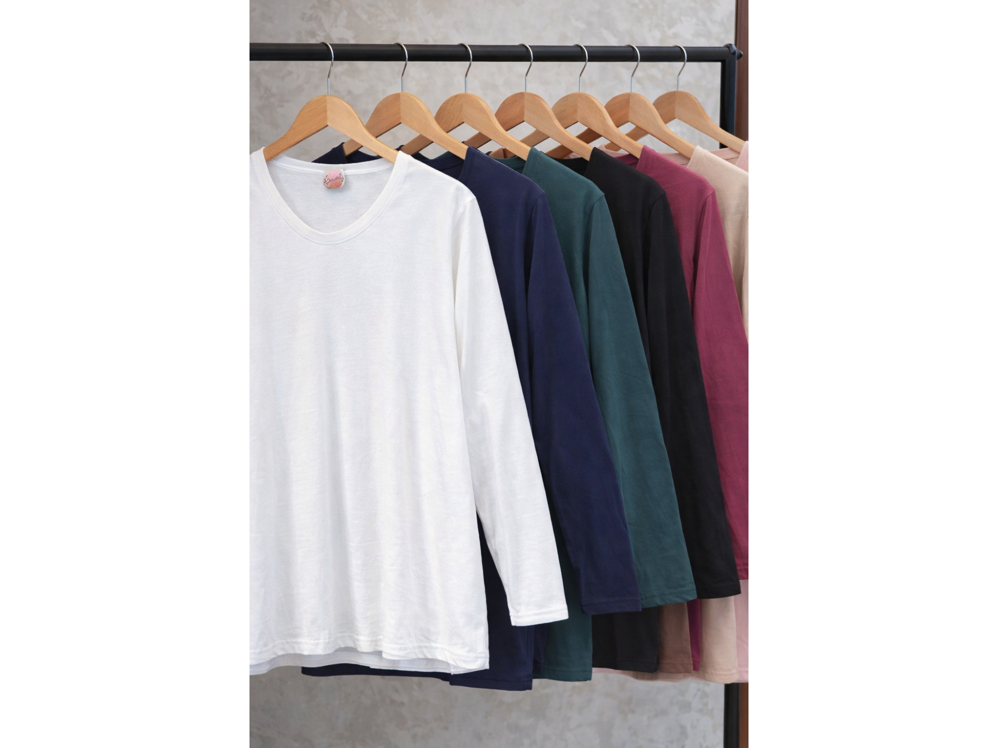 Remera básica en tela jersey cuello redondo ART. 601