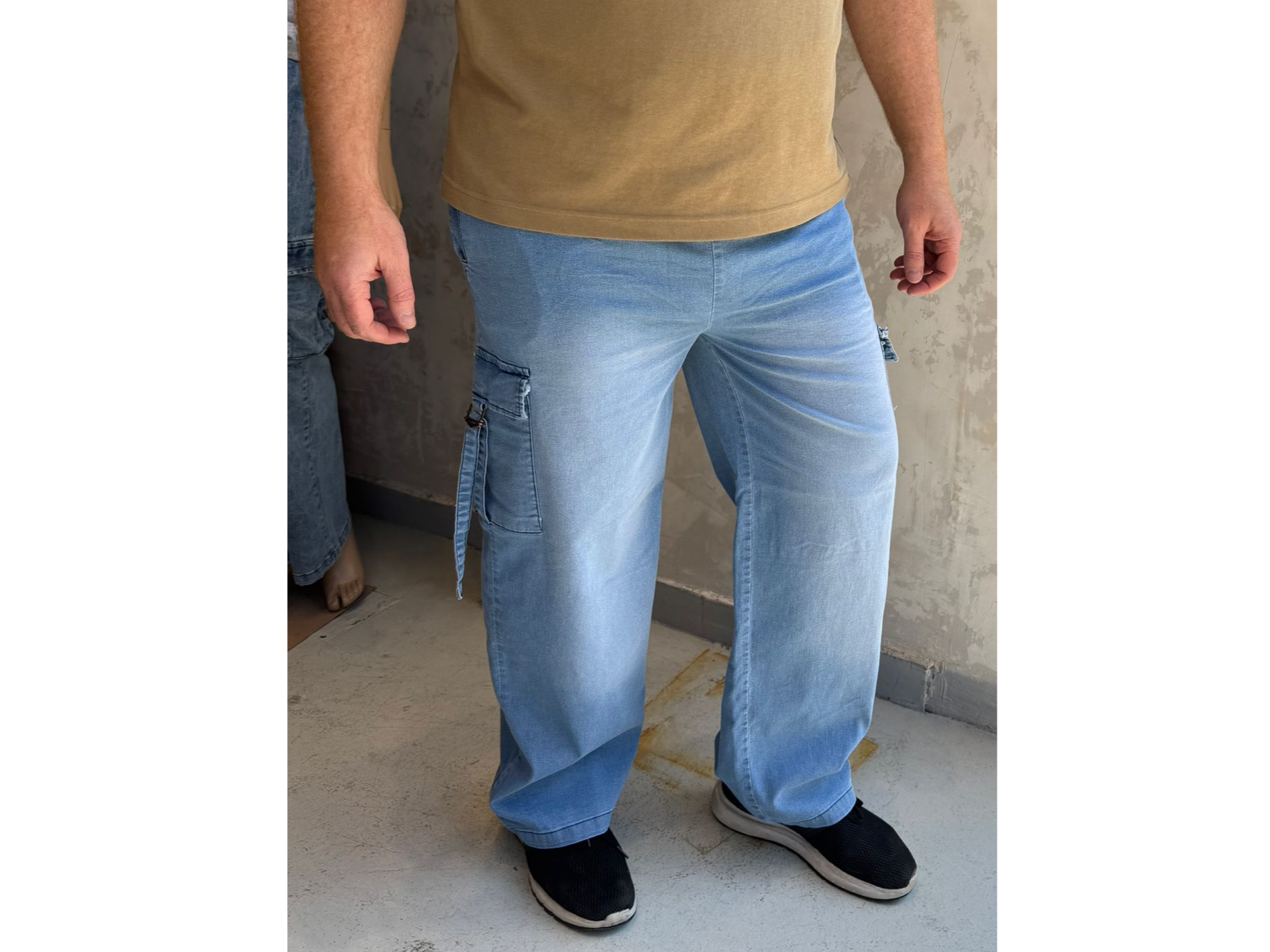 Palazzo de jeans cargo celeste localizado ART. 851 T