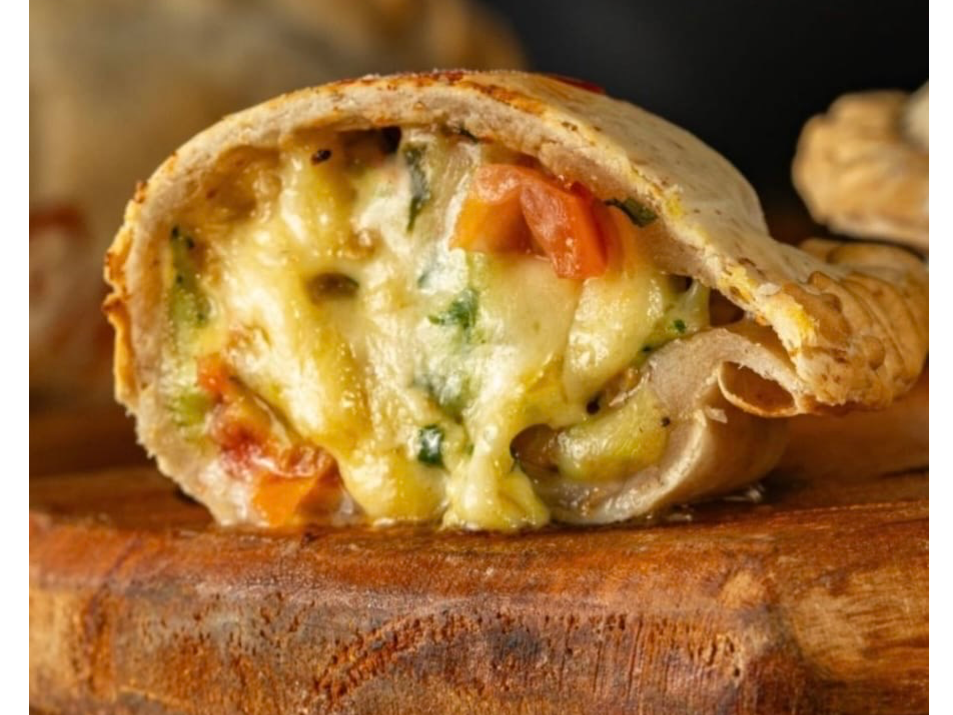 Empanada caprese de Presto empanadas y pizzas