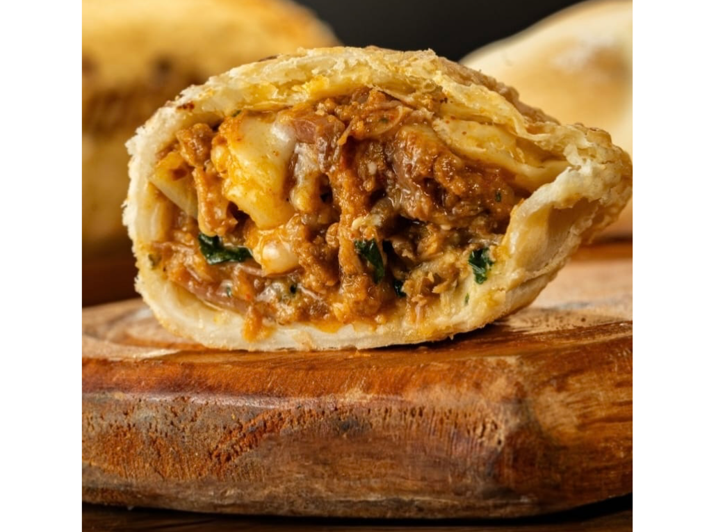 Empanada de vacío con provoleta