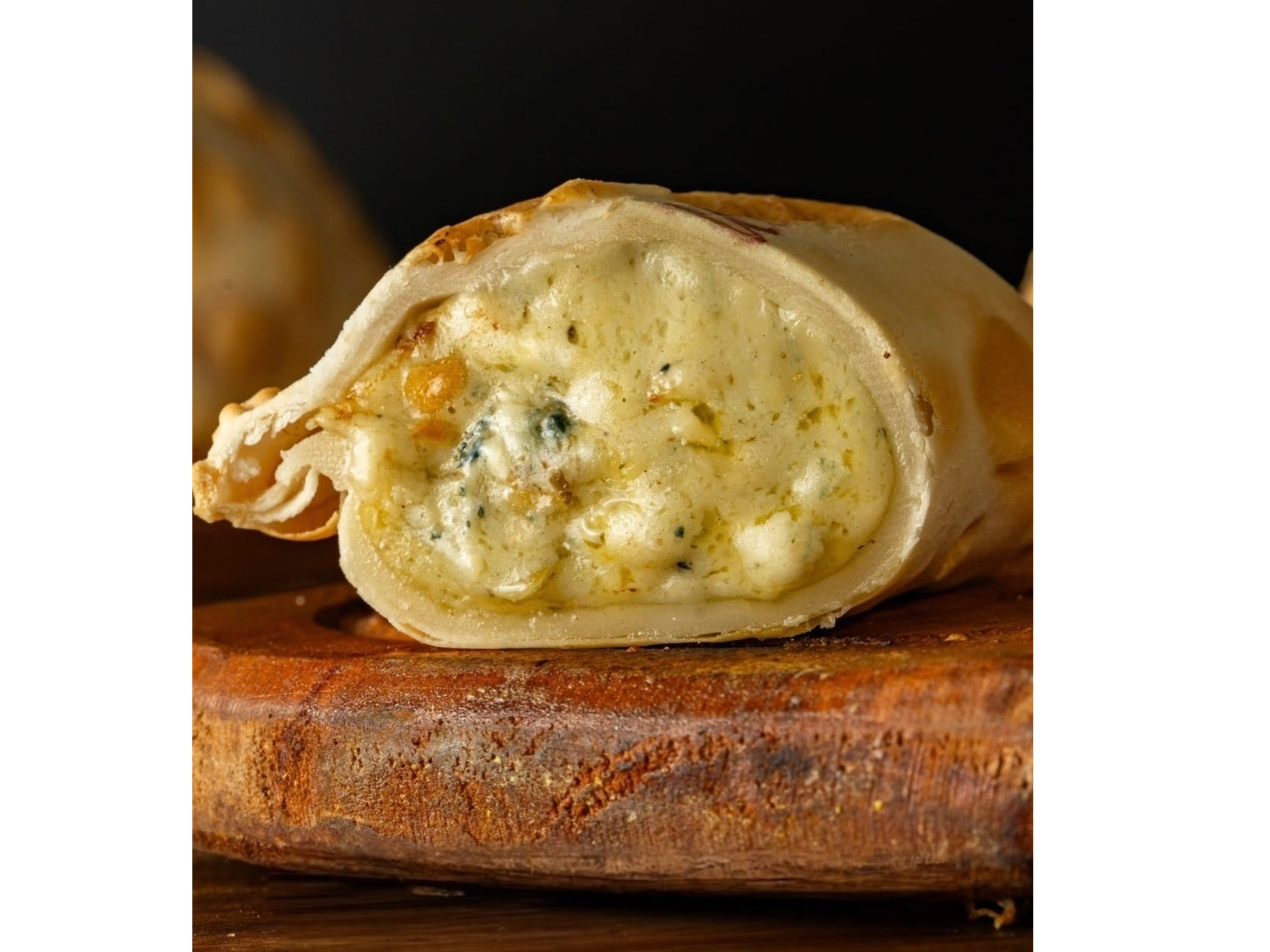 Empanada de cuatro quesos