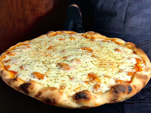 Doble Muzzarella de napole pizza