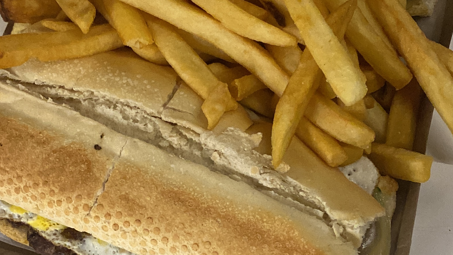 SANDWICH DE MILANESA