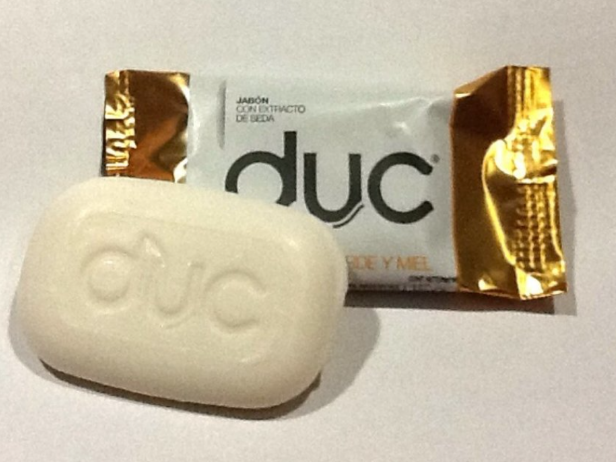 597-Jabón hotelero envasado Duc
