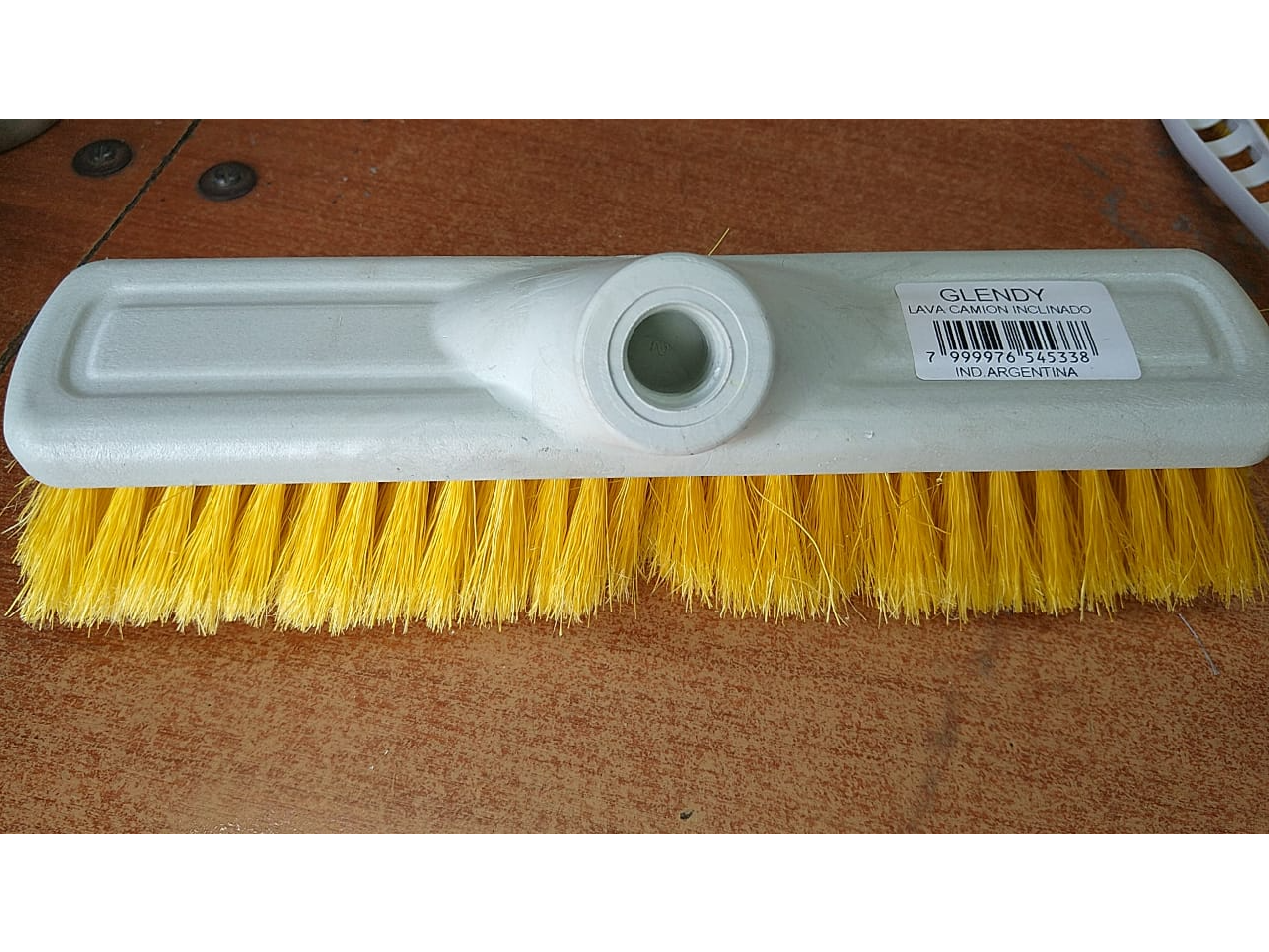 244-Cepillo lava camión Glendy