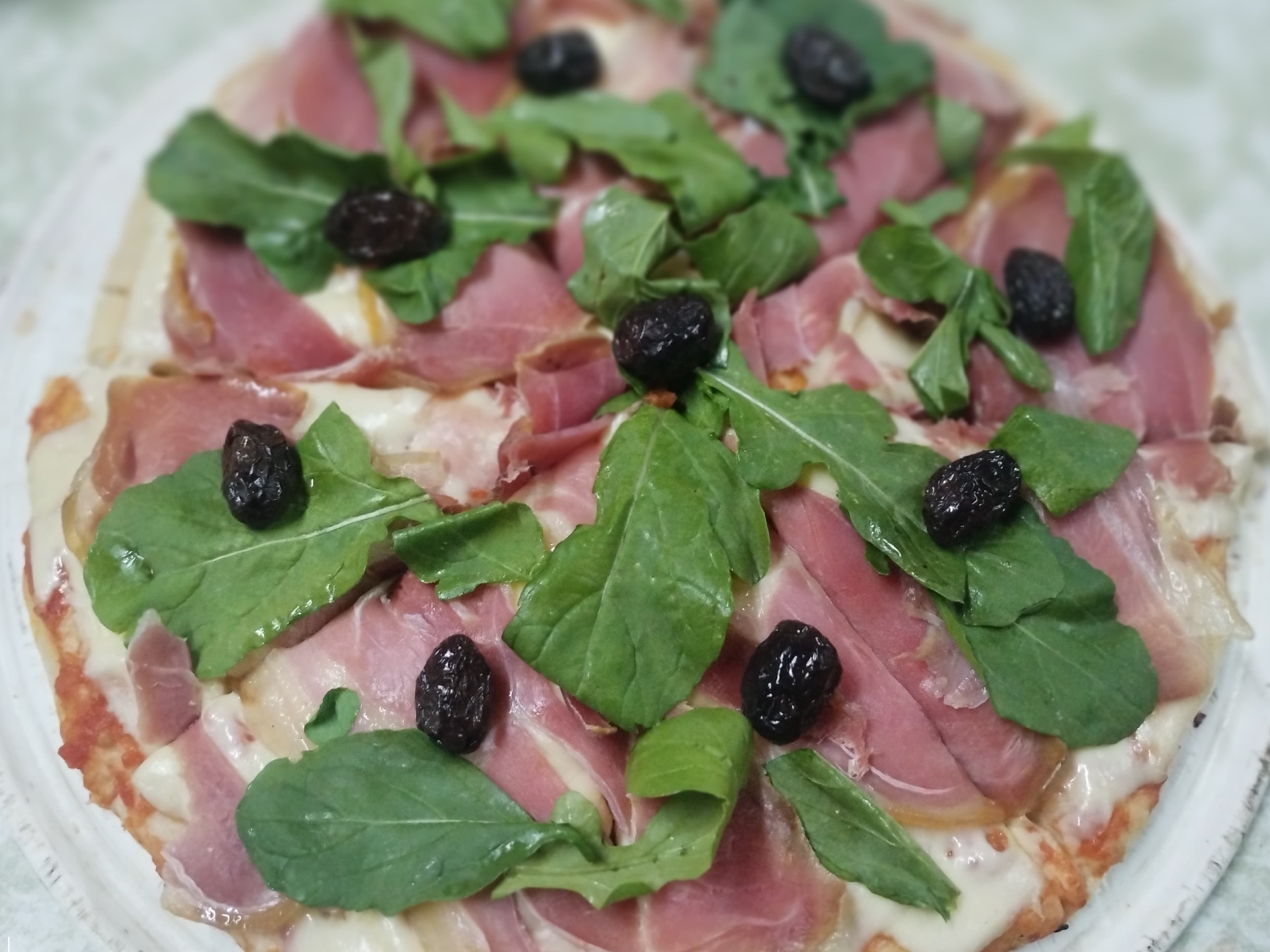 Jamón crudo y rúcula