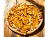 14 - PARIS | Muzzarella, salsa, chedar en fetas y papas fritas