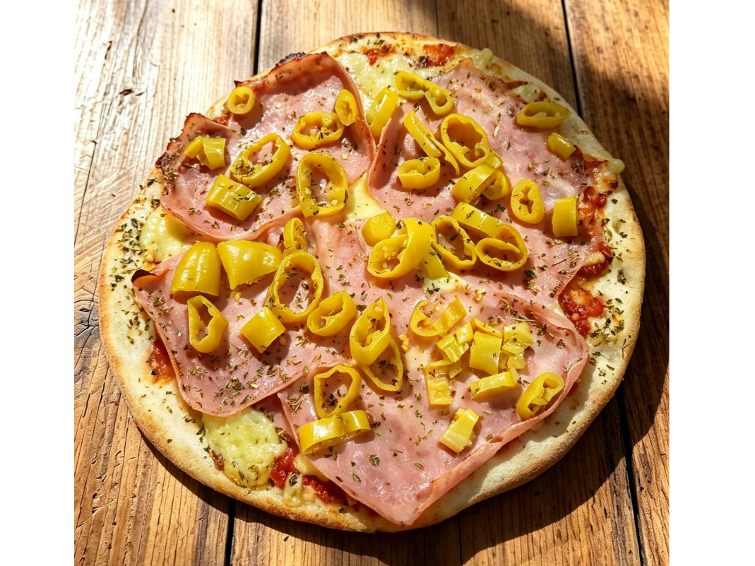 05 - PORTUGUESA | Muzzarella, salsa, jamón y ají verde