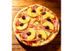 98 - MONACO | Salsa, roquefort, aceitunas negras, jamón y ananá