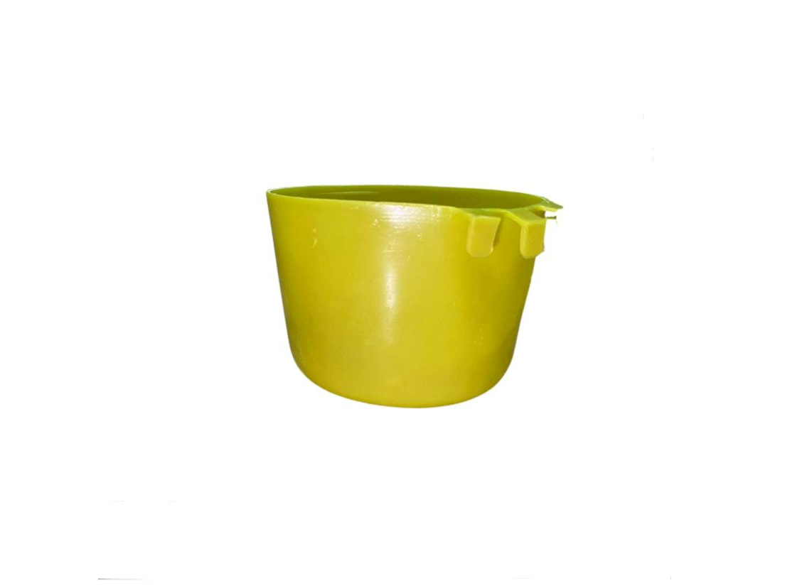 GM002 COMEDERO CIRCULAR MINI PARA GALLO PINEDA