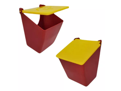 U115 COMEDERO CON TAPA PARA GALLO