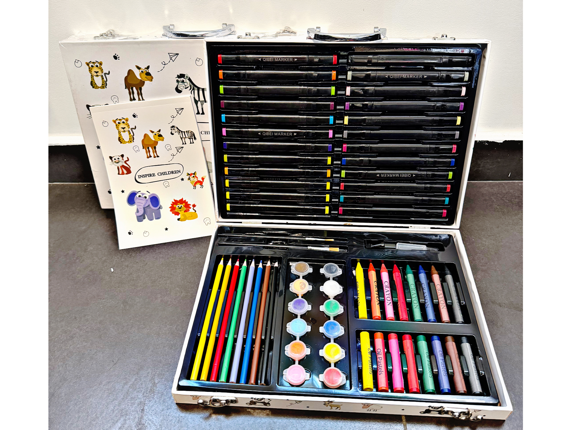 SET DE ARTE CAJA METALICA 84PCS- MK724 - COD.:74