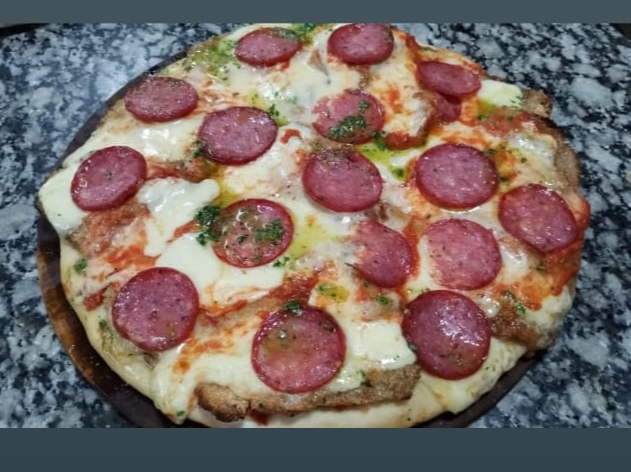 Pizzanesa Calabresa
