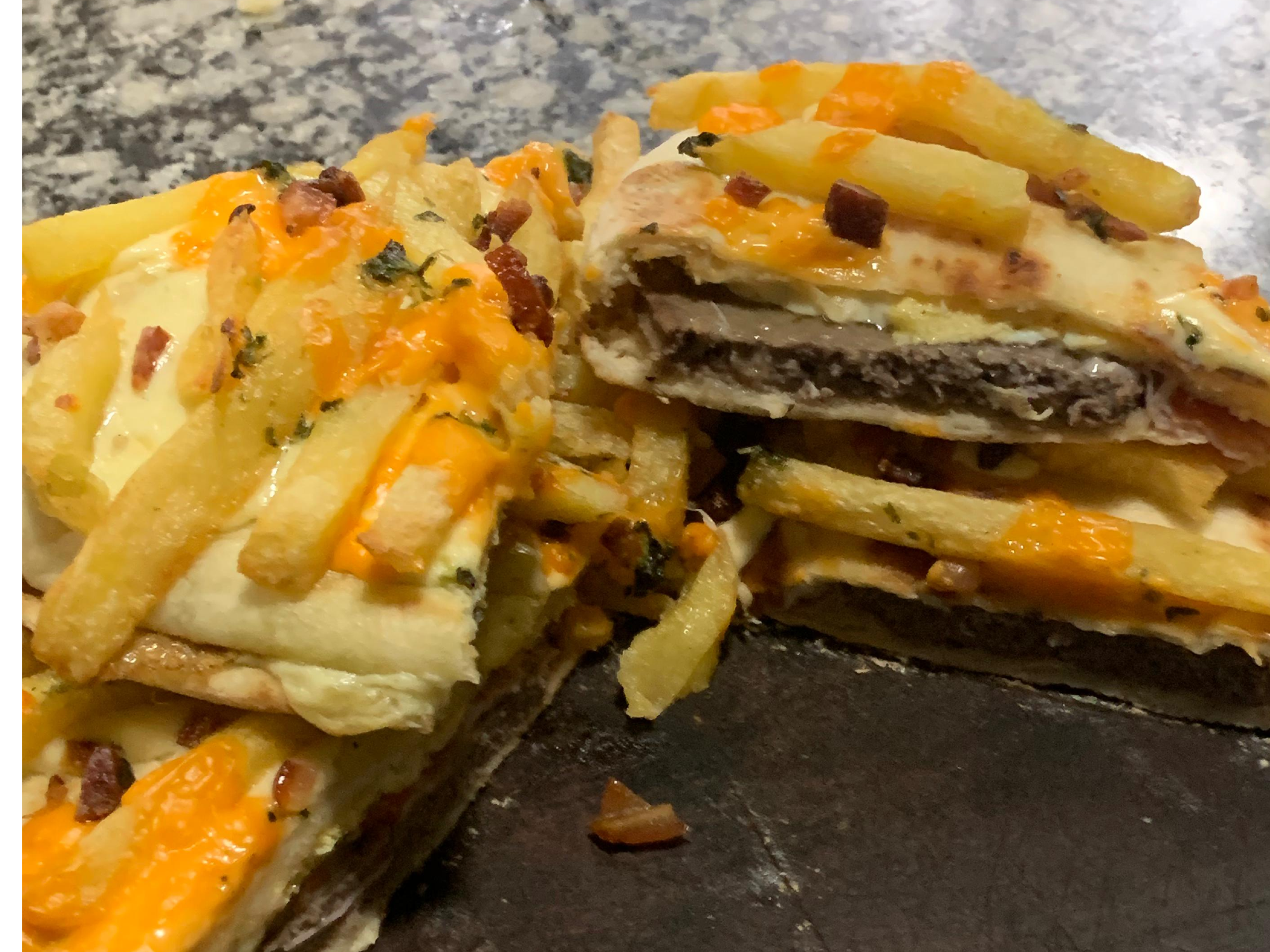 SUPER BURGER PIZZA de Los Tres Hermanos