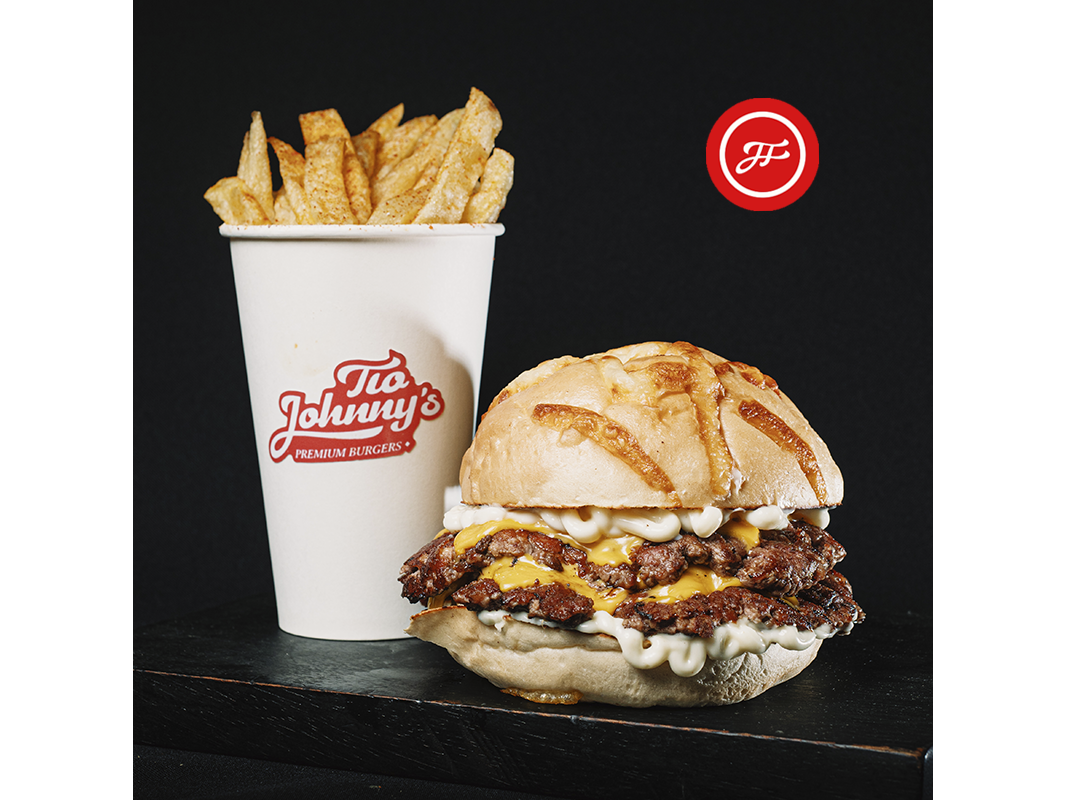 Tío Johnny´s Cheese Burger