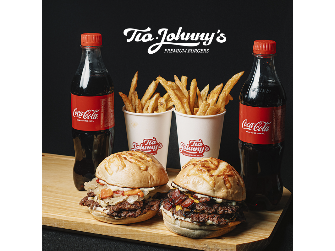 Promo Johnny´s BBQ Doble + 1935 Doble + 2 Cocas