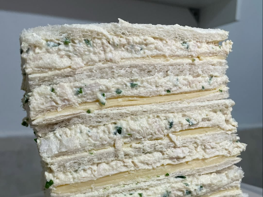 Roquefort. Ternera. Morrón. Palmitos. Choclo