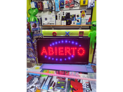 Cartel led ABIERTO