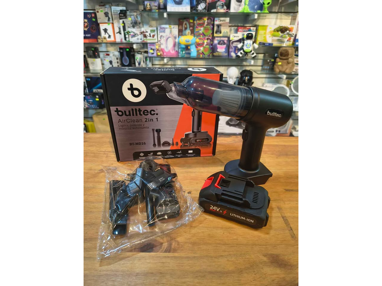Aspiradora de auto bulltec 2 en 1 bt-md16
