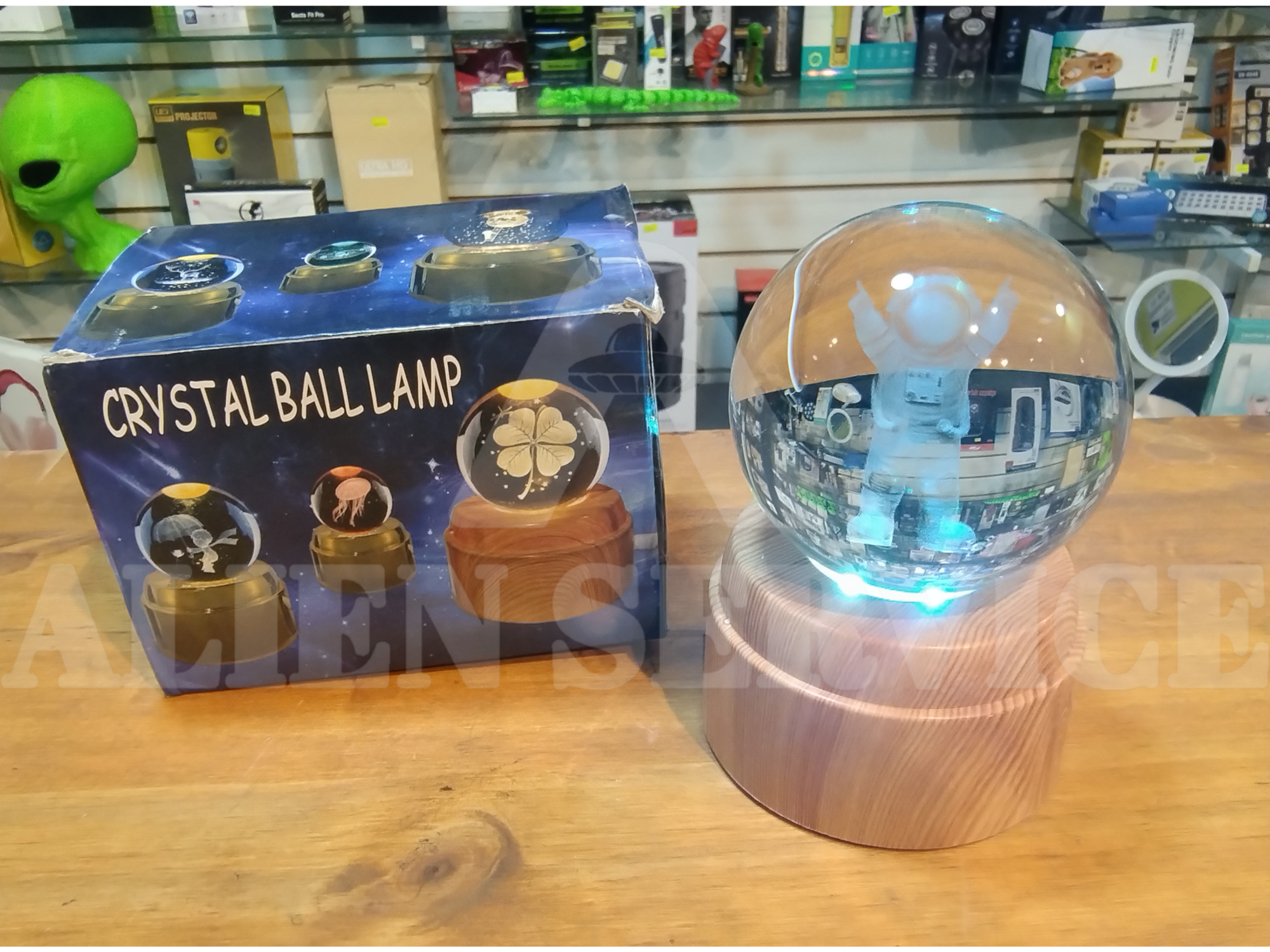 Esfera de cristal giratoria