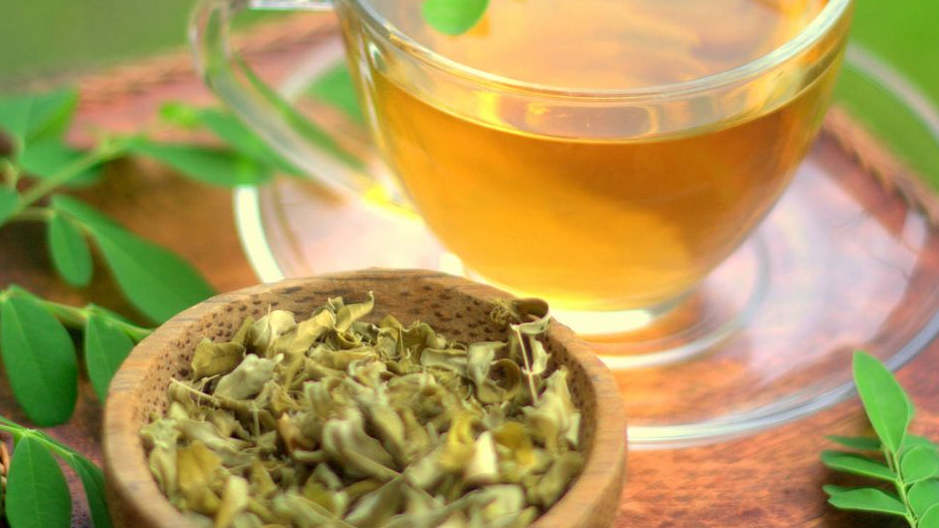 TÈ