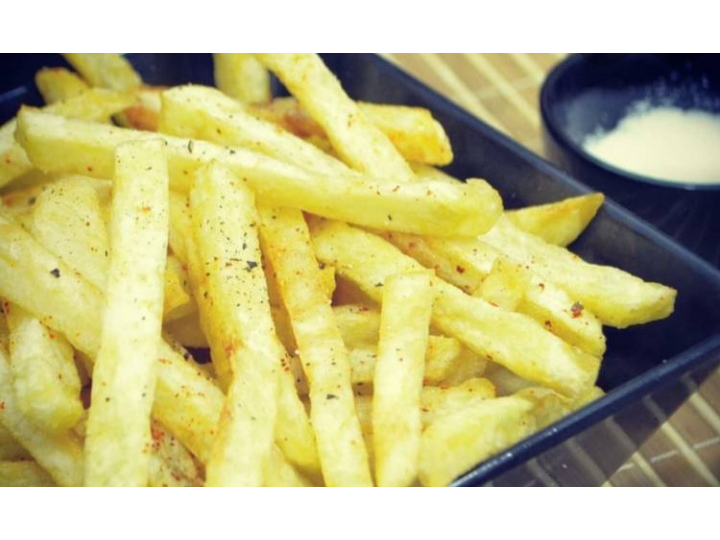 PAPASFRITAS CON TOQUE DE OREGANO