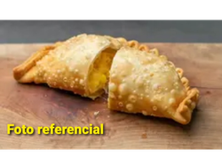 Empanda Frita Mechada cerdo/ Queso/Choclo