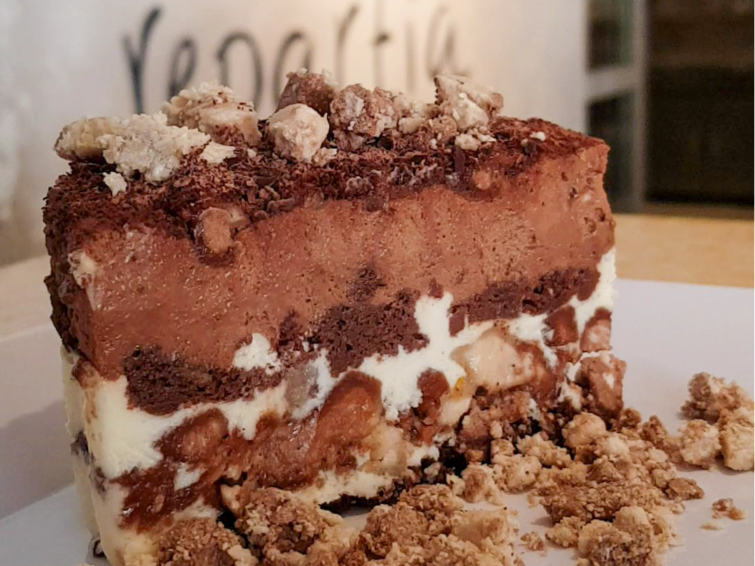 MOUSSE DE CHOCOLATE, MANTECOL Y BROWNIE