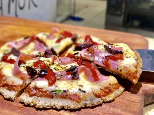 PROSCIUTTO, PARMIGIANO,  MOZZARELLA, OLIVE