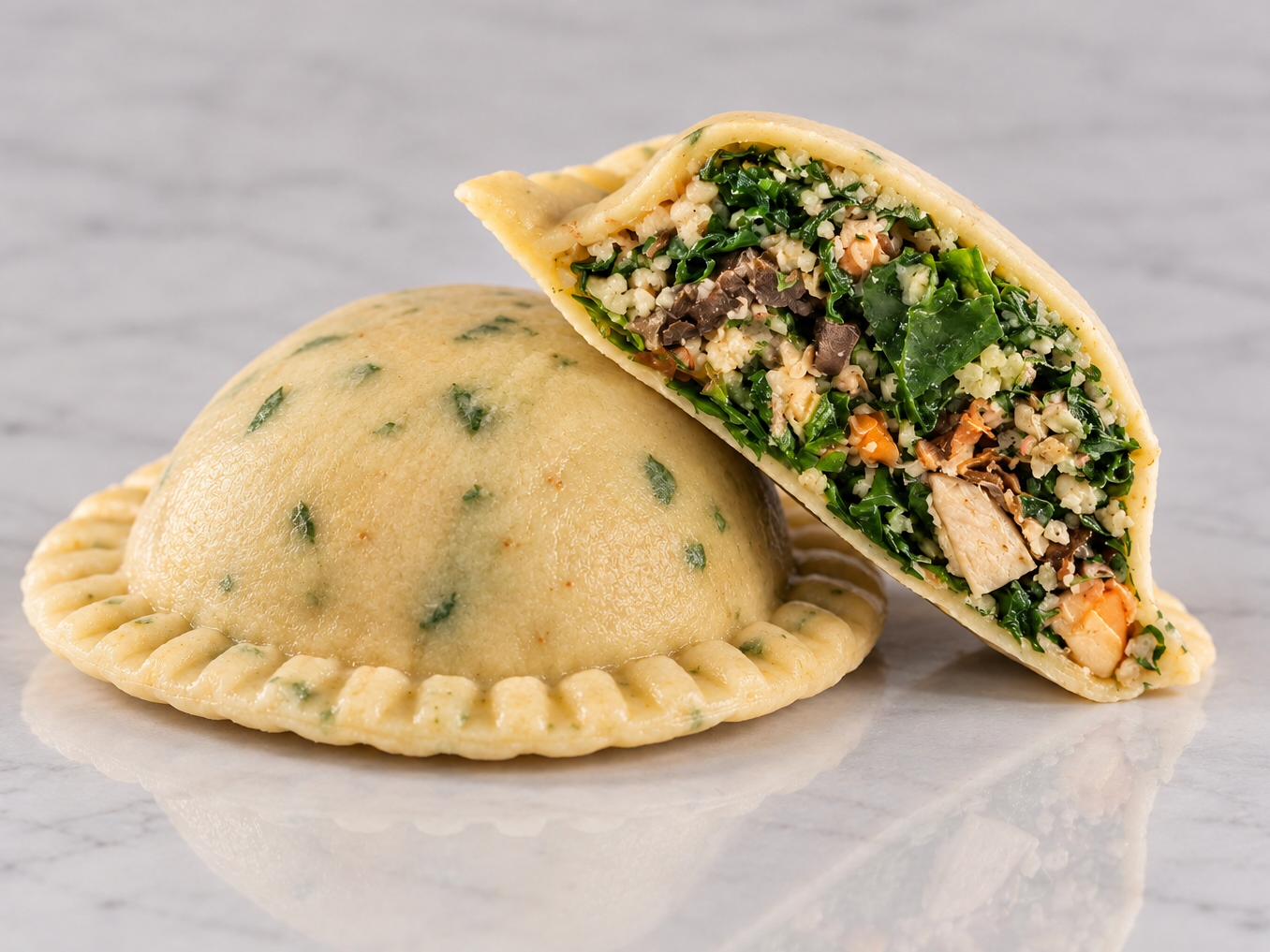 VEGAN - KALE, QUESO DE NUEZ Y ALMENDRAS TOSTADAS