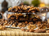 TABLETAS DE CHOCOLATE, DULCE DE LECHE Y FRUTOS SECOS X 430GR