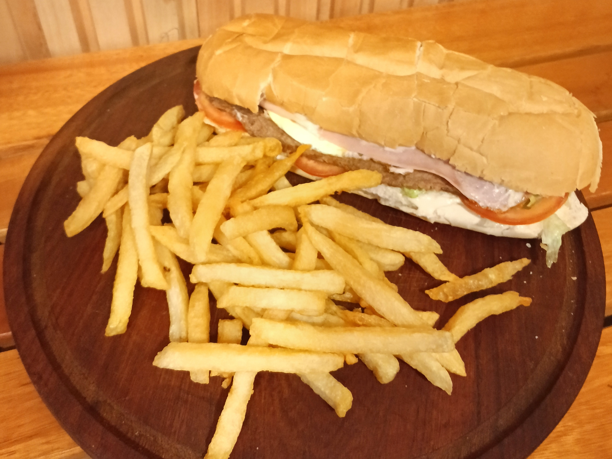 LOMO COMPLETO + PAPAS FRITAS