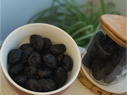 Ciruela con carozo Dagen