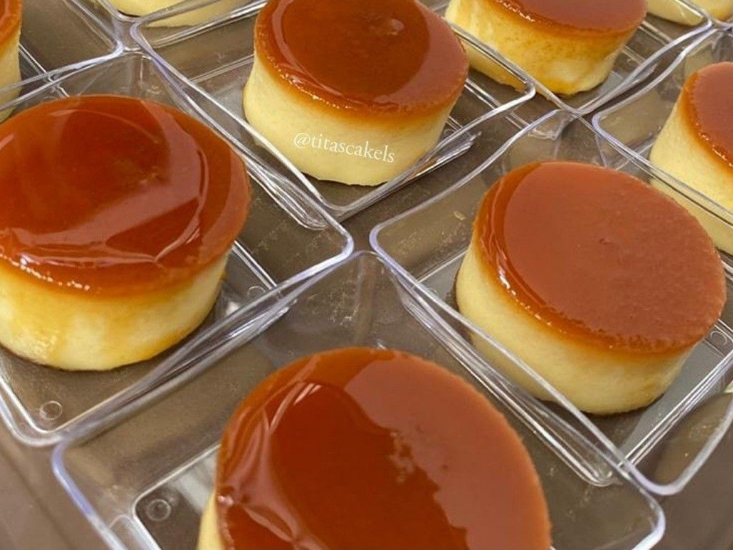 FLAN DE VAINILLA CON SALSA CARAMELO