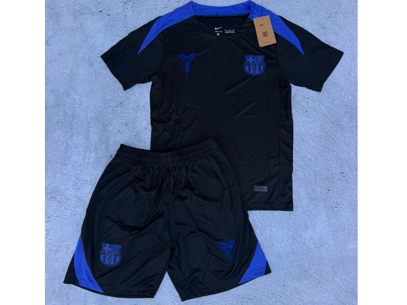 Conjunto Barça 2026 de CAMISETASAGRADA